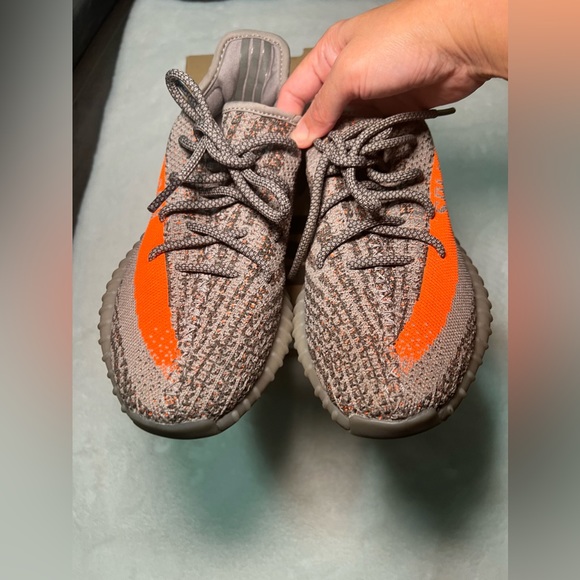 Used adidas Yeezy Boost 350 V2 Beluga Reflective - Picture 5 of 9